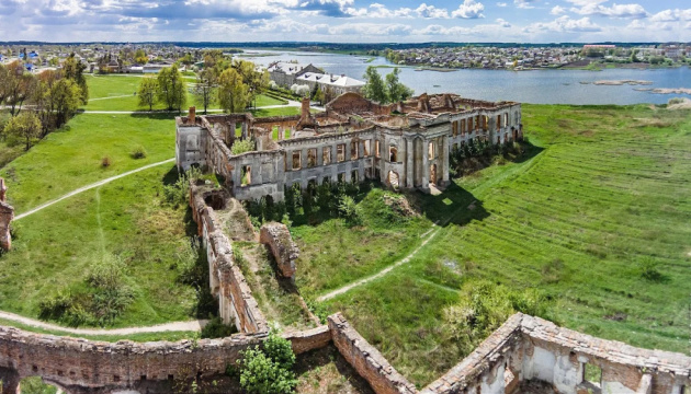 Садибу князя Сангушка на Хмельниччині внесли до Держреєстру нерухомих пам’яток