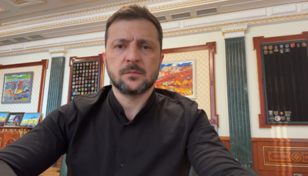 Zelensky : La Russie doit véritablement ressentir que la guerre est pire que la paix