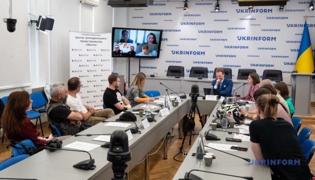 Стандарти безпеки мотошоломів як ефективний засіб захисту вразливих учасників дорожнього руху Стандарти безпеки мотошоломів як ефективний засіб захисту вразливих учасників дорожнього руху