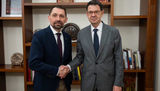 Точицький і посол Швейцарії обговорили підготовку до Конференції з відновлення України