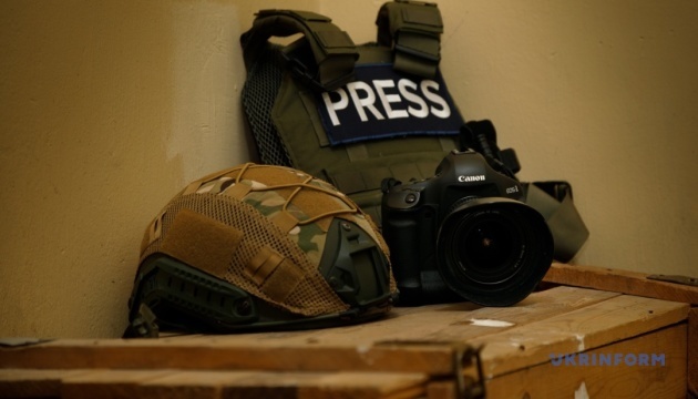 Institut de l'information de masse : 113 professionnels des médias tués en Ukraine à cause de la guerre