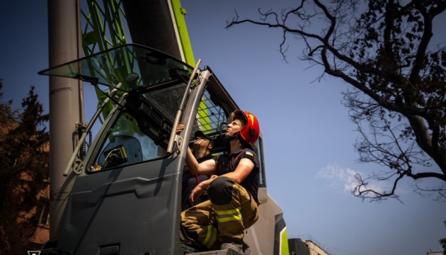 Рятувальники завершили роботи на місці російського удару в Києві