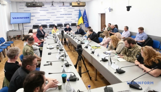 Креативні і дієві методи стимулювання вживання та розвитку української мови Креативні і дієві методи стимулювання вживання та розвитку української мови