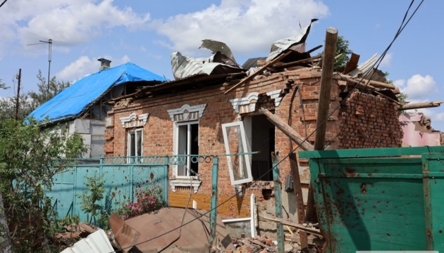Росіяни вдарили КАБами по Цупівці на Харківщині - пошкоджені будинки, ЛЕП і газогін