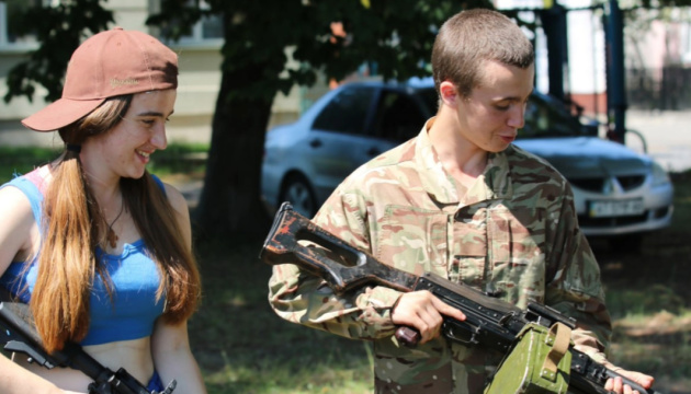 Вишколи від «Азова» набирають популярності серед молоді 15-23 років - інструктор Вишколи від «Азова» набирають популярності серед молоді 15-23 років - інструктор