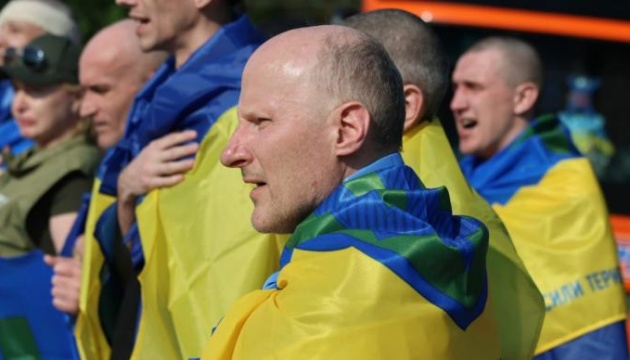 З полону повернувся поранений боєць із Харківщини, який уперше побачить 3-річного сина