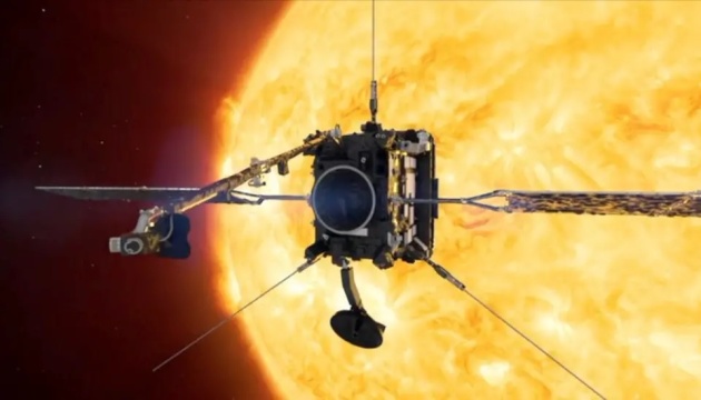 Космічний апарат Solar Orbiter вперше в історії зняв південний полюс Сонця Космічний апарат Solar Orbiter вперше в історії зняв південний полюс Сонця