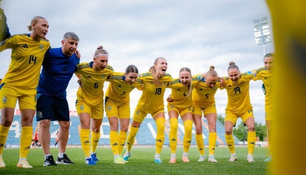 Жіноча збірна України з футболу посідає 35 рідок рейтингу ФІФА Жіноча збірна України з футболу посідає 35 рідок рейтингу ФІФА