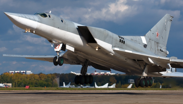 ロシア、「蜘蛛の巣」作戦後に戦略爆撃機を極東に移動 ロシア、「蜘蛛の巣」作戦後に戦略爆撃機を極東に移動