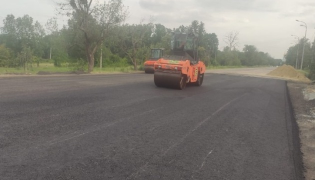 На Харківщині відновили рух ділянкою траси після влучання балістики на початку червня На Харківщині відновили рух ділянкою траси після влучання балістики на початку червня