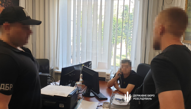 На Дніпропетровщині ще одному правоохоронцю, який видалив дані про ухилянтів, оголосили підозру На Дніпропетровщині ще одному правоохоронцю, який видалив дані про ухилянтів, оголосили підозру