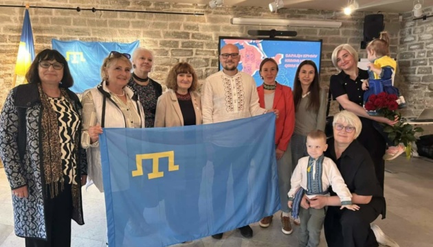 В естонській Нарві відкрили виставку про злочини проти кримських татар В естонській Нарві відкрили виставку про злочини проти кримських татар