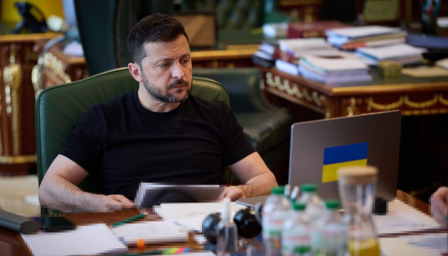 Volodymyr Zelensky : En juin, la Russie a déjà lancé près de 5 800 drones, bombes aériennes et 140 missiles contre l’Ukraine