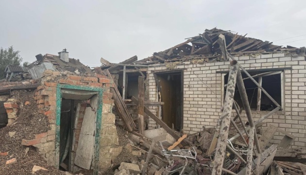 Росіяни минулої доби атакували Харківщину дронами й КАБами, троє поранених Росіяни минулої доби атакували Харківщину дронами й КАБами, троє поранених
