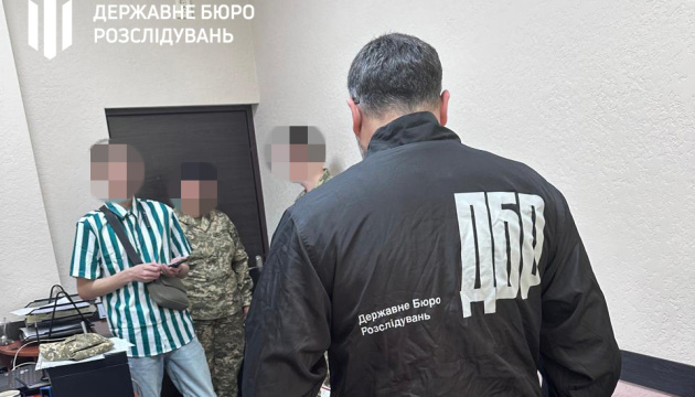ДБР викрило схему розкрадання на харчах для військових ДБР викрило схему розкрадання на харчах для військових