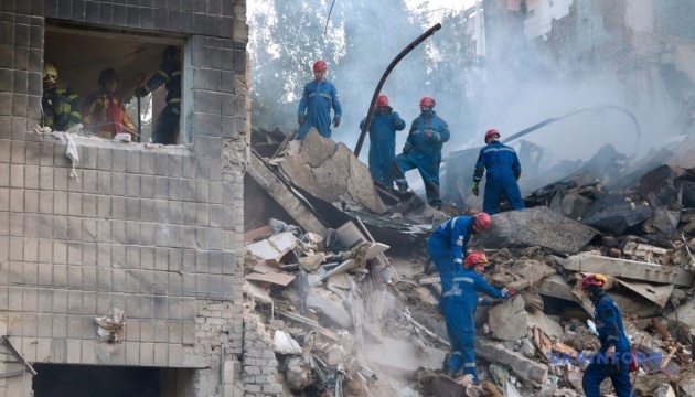 15. Todesopfer in Kyjiw geborgen