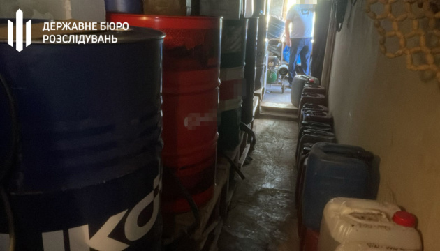 На Прикарпатті викрили трьох військових на систематичному розкраданні пального