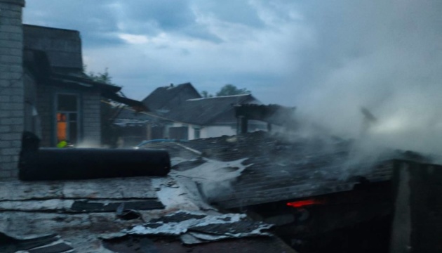 Війська РФ атакували «Шахедами» Ізюм, виникли пожежі Війська РФ атакували «Шахедами» Ізюм, виникли пожежі