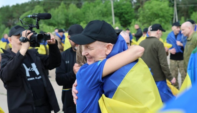 Зеленський: З російського полону повернулась ще одна група наших воїнів