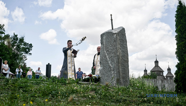 Пам’ятний знак В’ячеславу Зайцеву відкрили у Запоріжжі / Фото: Дмитро Смольєнко. Укрінформ
