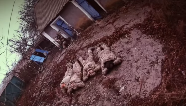 La Garde nationale ukrainienne capture un groupe d'envahisseurs russes 