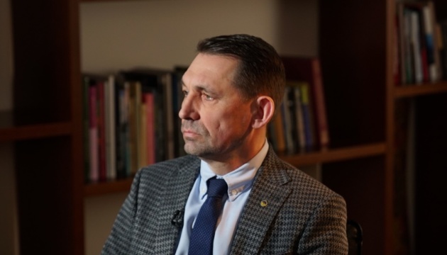 Між Гітлером і Сталіним: Яку ціну заплатила Україна у Другій світовій війні Між Гітлером і Сталіним: Яку ціну заплатила Україна у Другій світовій війні