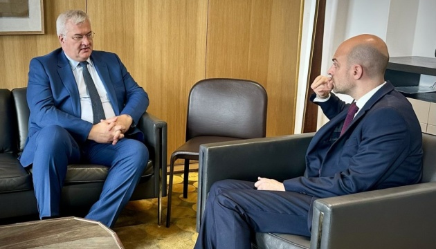 Сибіга зустрівся з главою МЗС Франції - говорили про тиск на Росію та стратегічне посилення Європи Сибіга зустрівся з главою МЗС Франції - говорили про тиск на Росію та стратегічне посилення Європи