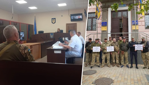 У Печерському суді зачитали обвинувальний акт російському депутату-мільярдеру Магомеду Гаджиєву У Печерському суді зачитали обвинувальний акт російському депутату-мільярдеру Магомеду Гаджиєву