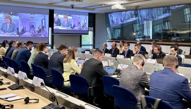Україна розпочала скринінг ЄС у сфері транспорту Україна розпочала скринінг ЄС у сфері транспорту