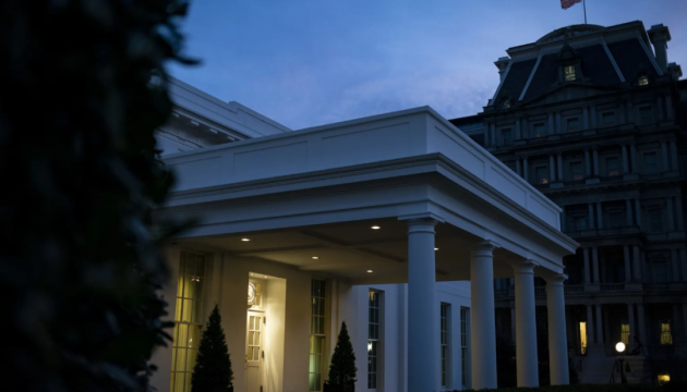 Адміністрація Трампа повертає до Ради нацбезпеки звільнених співробітників - Bloomberg Адміністрація Трампа повертає до Ради нацбезпеки звільнених співробітників - Bloomberg
