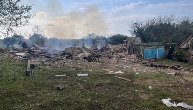 У Водяному на Харківщині внаслідок авіаудару загинула жінка У Водяному на Харківщині внаслідок авіаудару загинула жінка