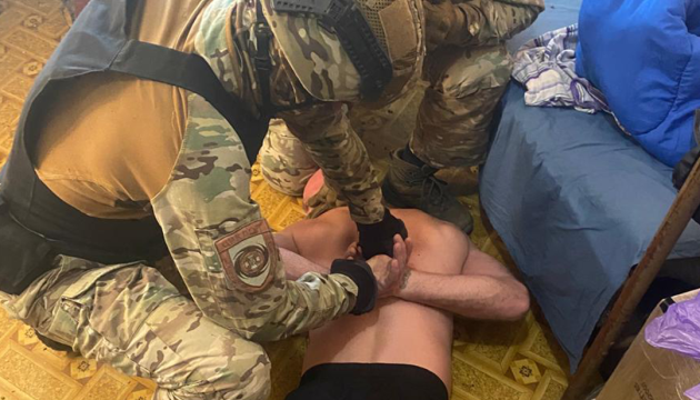 Киянка за $5 тисяч замовила кримінальним «авторитетам» убивство поліцейського Киянка за $5 тисяч замовила кримінальним «авторитетам» убивство поліцейського