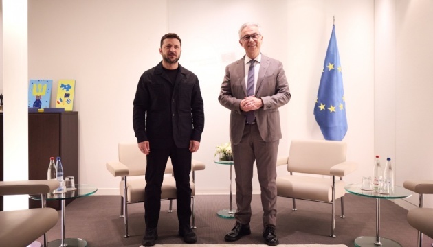 Zełenski spotkał się z prezydentem PACE
Zełenski spotkał się z prezydentem PACE