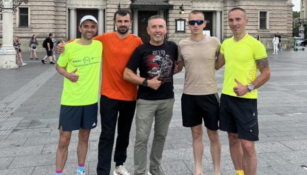 У Львові зафіксували національний рекорд ультрамарафонців, які прибігли з Києва за 42 години