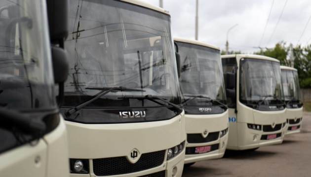 Громади Сумщини отримала 30 автобусів від міжнародних партнерів Громади Сумщини отримала 30 автобусів від міжнародних партнерів