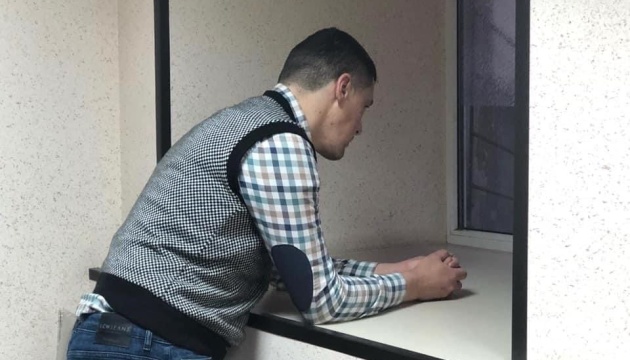 У політв'язня Амета Сулейманова постійно високий тиск і висип на тілі - дружина У політв'язня Амета Сулейманова постійно високий тиск і висип на тілі - дружина