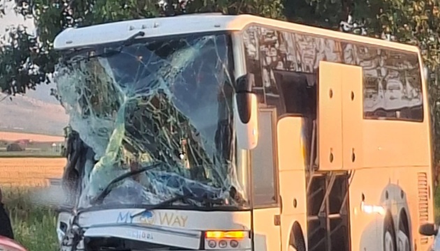 ДТП з українським автобусом у Румунії: в МЗС розповіли подробиці ДТП з українським автобусом у Румунії: в МЗС розповіли подробиці