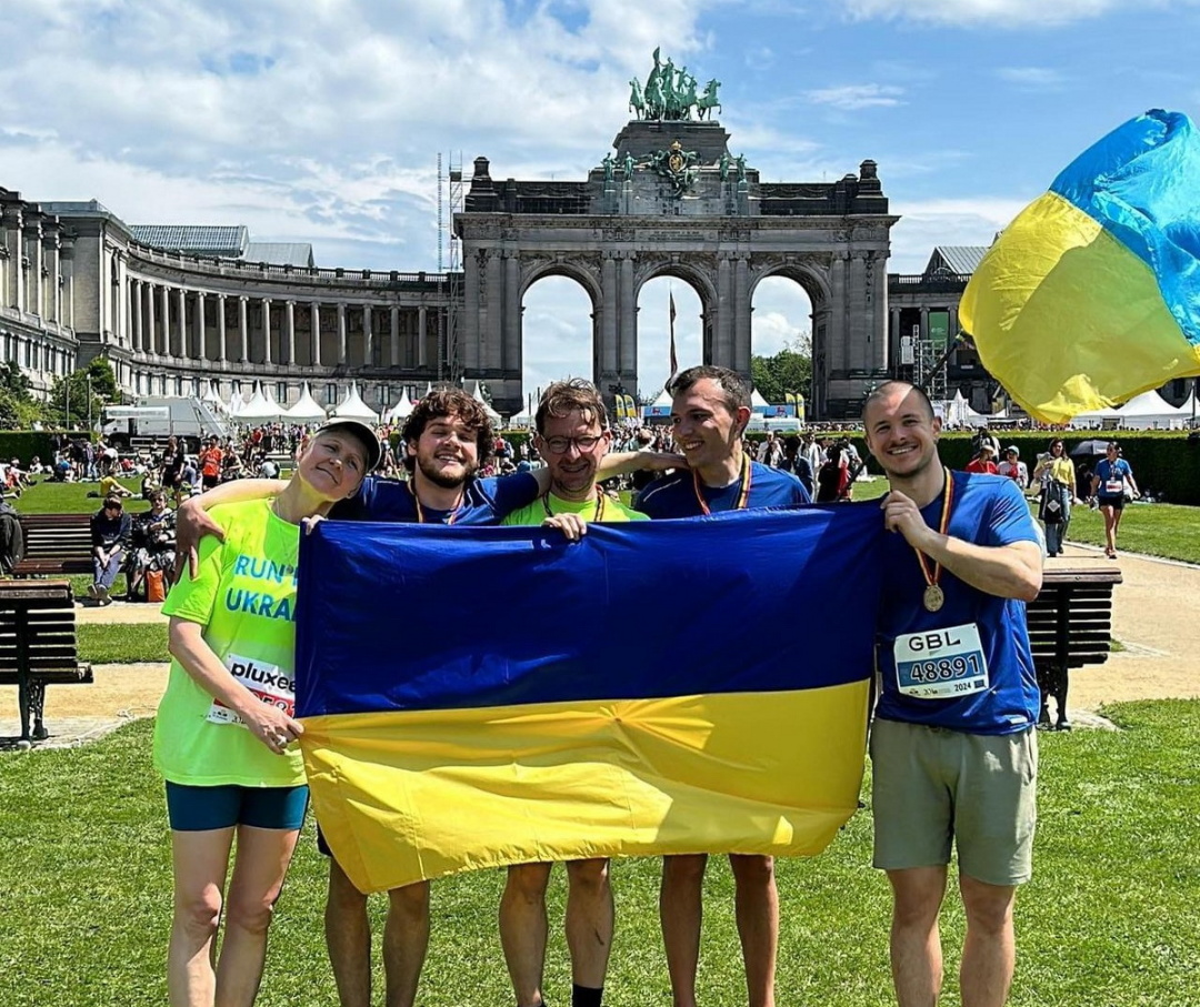 Українські скаути за кордоном: бігти за Україну. Фото ФБ сторінка Пласту Українські скаути за кордоном: бігти за Україну. Фото ФБ сторінка Пласту