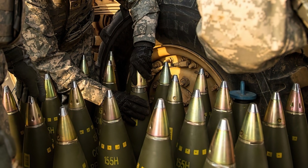 155-мм артилерійські снаряди 155-мм артилерійські снаряди