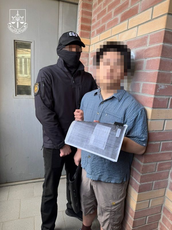 Громадяни Китаю намагалися передати секретну документацію про український «Нептун» спецслужбам КНР