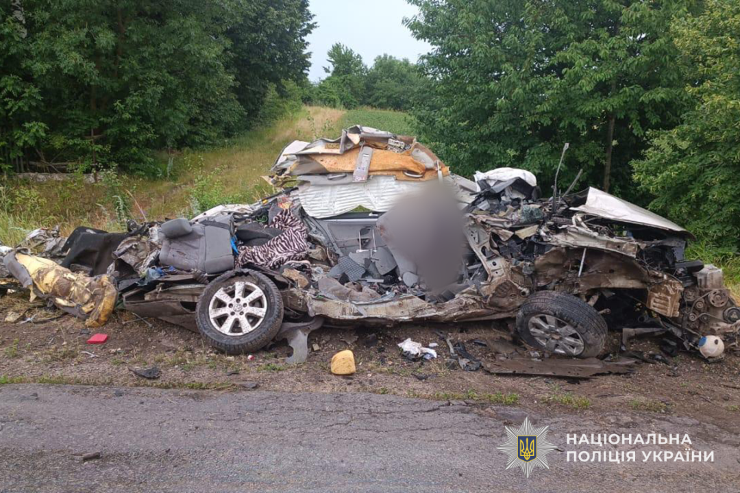 На Тернопільщині зіткнулася вантажівка з легковиком, четверо загиблих