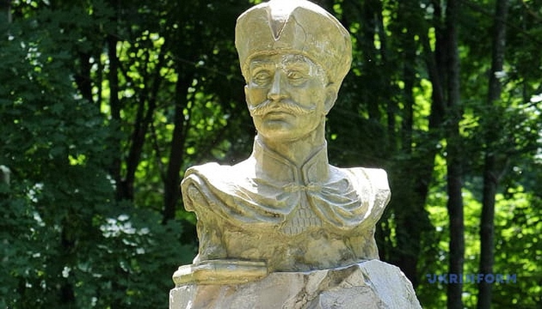 Бюст гетьмана Івана Виговського в с. Шаповалівка, встановлений з нагоди 350-річчя перемоги під Конотопом. ФотоУкрінформ