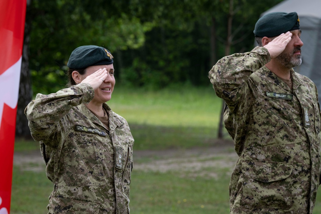 Канадські військові показали, як проводжають українських захисників після навчання