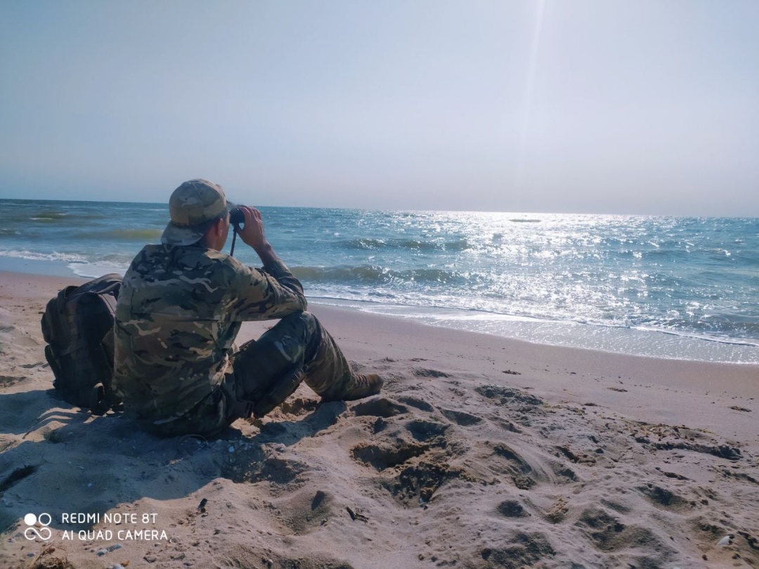 Дмитро Білотур на березі Азовського моря Дмитро Білотур на березі Азовського моря