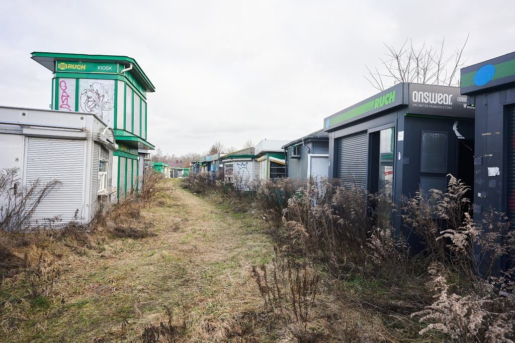 Демонтовані газетні кіоски Ruch у Польщі. Фото biznes.wprost.pl