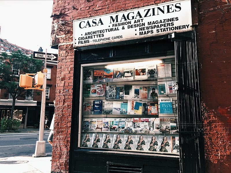 Культовий нью-йоркський газетний кіоск Casa Magazines. Фото: Кеті Драскі, Wikipedia