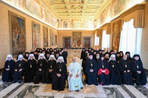 Pope Leo XIV assures Ukraine of support, prays for peace