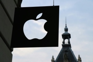 Apple уклала контракт на $500 мільйонів у межах стратегії перенесення виробництва до США