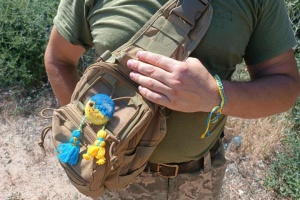 З полону повернувся миколаївський морпіх Олександр Проценко, дружина якого виготовляла «соняшникові обереги»