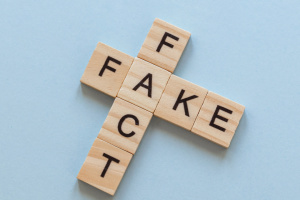 Росія поширила тисячі фейків до річниці війни та про ядерну зброю «від союзників» - SPRAVDI